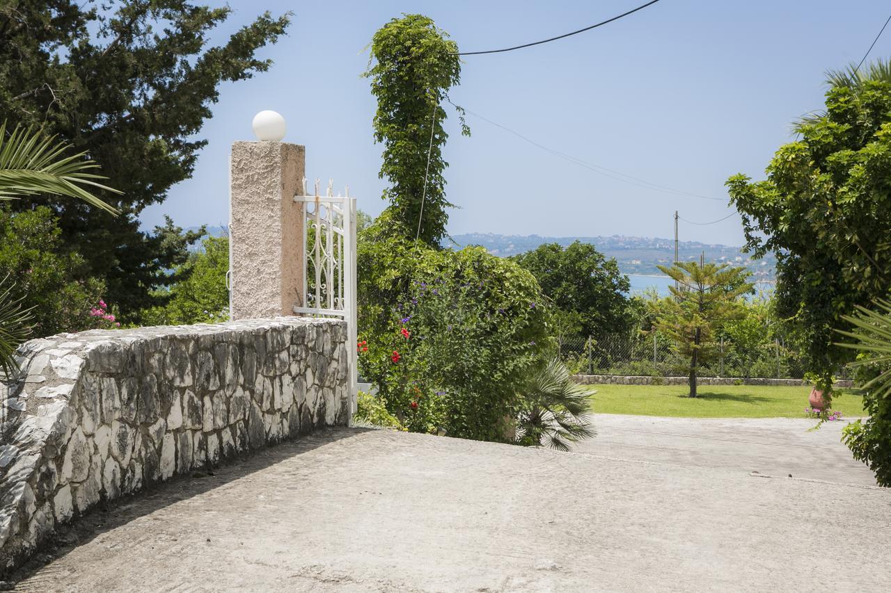 Vivian Apartments Vlachata エクステリア 写真