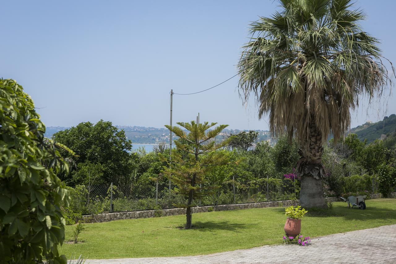Vivian Apartments Vlachata エクステリア 写真